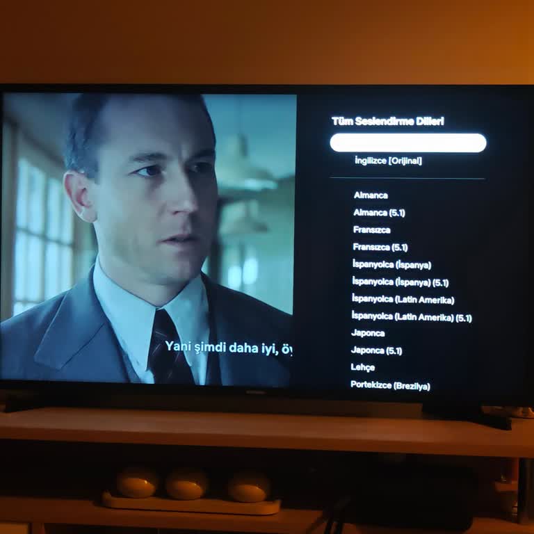 Outlander Dizisinin Sezonlarında Türkçe Dublaj Eksikliği