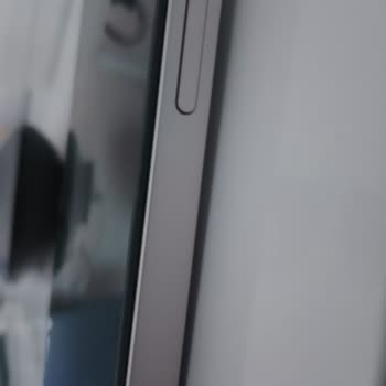 Apple Telefonumda Ani Kapanma Ve Ekran Bombesi Sorunu