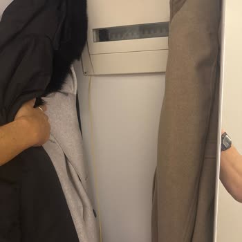 Modem Ve Tivibu Cihazı Yanlış Konumlandırıldı, İnternet Hızı Düşük Ve Yayın Donuyor