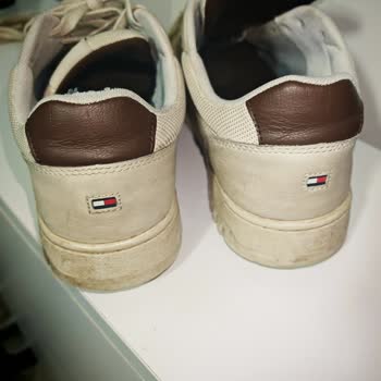 Tommy Hilfiger Çocuk Ayakkabısında Erime Ve Dikiş Açılması: Üretim Hatası Şikayeti Ve Değişim Talebi