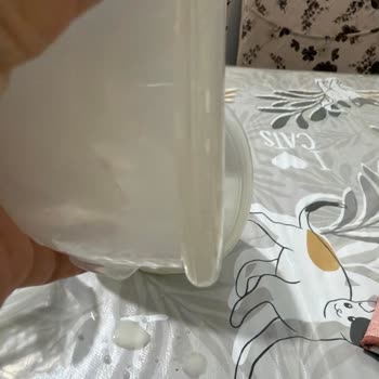 Lansinoh Şarjlı Süt Sağma Pompası Sütü Aşırı Akıtıyor