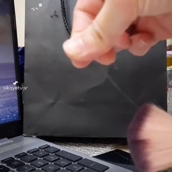 Gratis Eklips Allık Fırçasının Kılları Dökülüyor