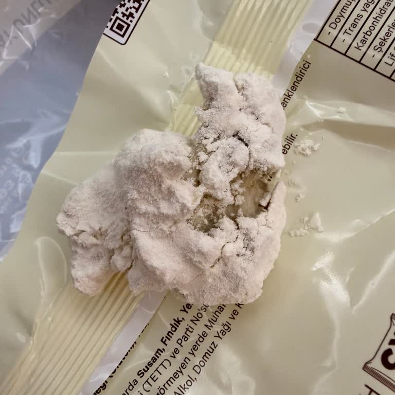 Topaklanan Ve Küflenen Un Nedeniyle Sağlık Riski Ve Firmadan Cevap Yok