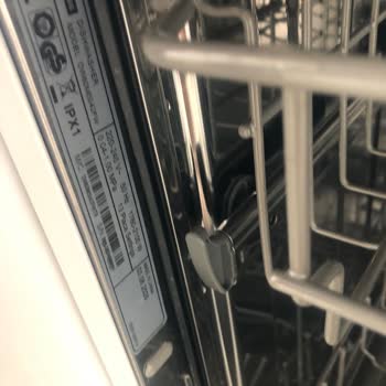 Garanti Kapsamındaki Samsung Bulaşık Makinesinde Paslanma Sorunu Çözülmedi
