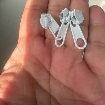 Ayess Home'da Fermuarsız Yastık Kılıfları Ve Kaba Müşteri İletişimi