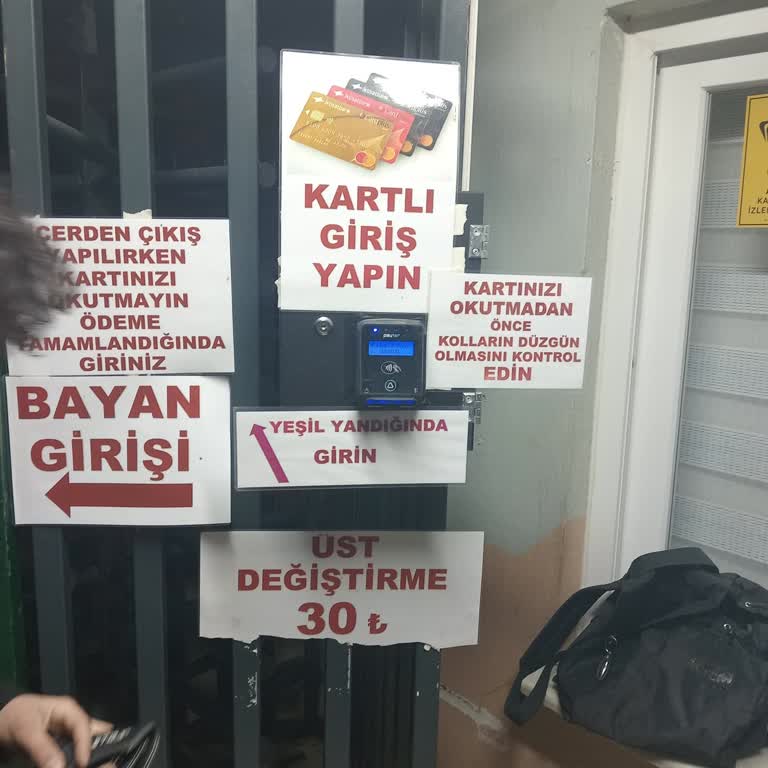 Amasra Umumi Tuvalet Kapısı Açılmadı Ve Çifte Ücret Kesildi