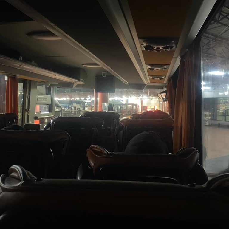 Gece Otobüs Arızası Ve Bilgilendirme Eksikliği