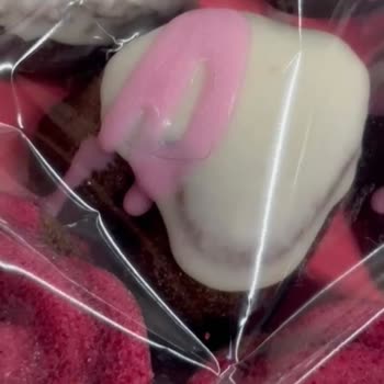 Çiçek Sepeti'nde Kekte Kıl Tespiti Ve Yetersiz Telafi Teklifi