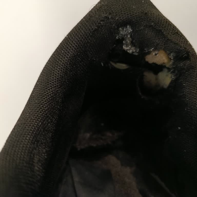 Kahramanmaraş Piazza Şubesinde Puma Ayakkabısında Erken Yırtılma Ve Deformasyon