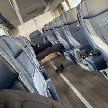 45 Dakika Gecikme Ve Saygısız Muavin, Hijyenik Olmayan Otobüs