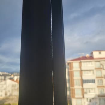 Albert Genau Cam Balkonunda Hava Üflemesi Ve Düşen Kanat Sorunu