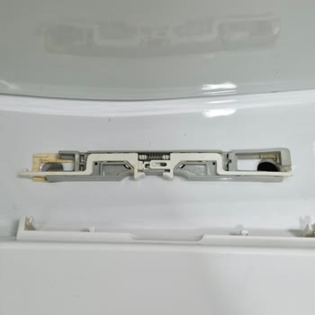 Turkuaz Duru Klozet Kapağı Menteşesi Bulunamıyor