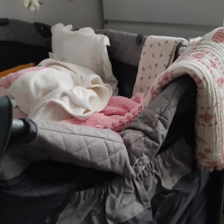 Park Yatak Kilidi Sürekli Düşüyor, Bebek Güvenliği Tehlikede