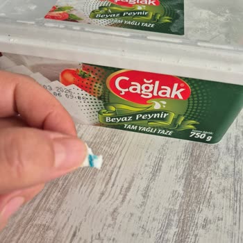 Beyaz Peynirde Bulunan Mavi Plastik Parça Sağlık Riski Oluşturdu