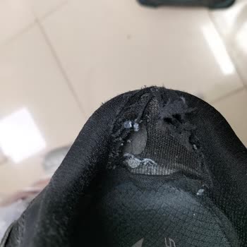 6000 TL’ye Aldığım Ortopedik Ayakkabının Tabanı 1 Ayda Yırtıldı