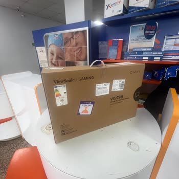 Monitör Yatay Çizgi Arızası Ve KVK Servisinden Yanıt Alamama