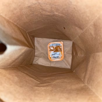 Яндекс.Еда доставила неполный заказ и не отвечает поддержка, прошу вернуть деньги