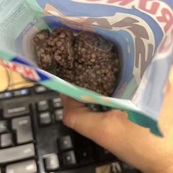 Bembeyaz Ambalajlı Nestle Crunch Ürünü Sağlık Endişesi Yaratıyor