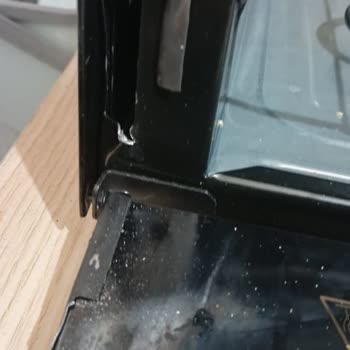 Kumtel Garanti Kapsamındaki Fırın Menteşesi Kırıldı, Servis 3000 TL Ücret İstiyor!