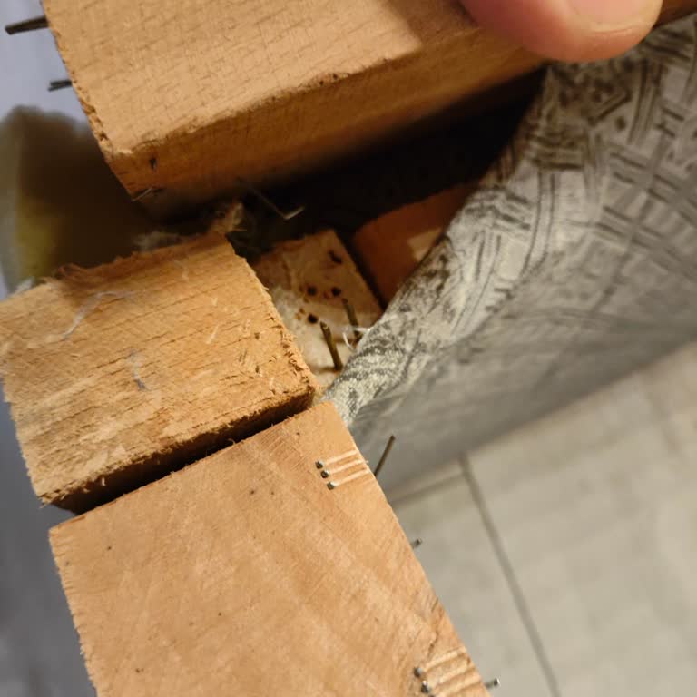 Kelebek Mobilya Koltuk İskeletinin Kalitesizliği