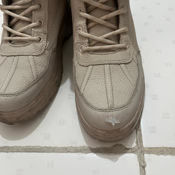 FLO Ayakkabı Yüksek Fiyatlı Botta Deri Soyulması Ve Para İadesi Talebi