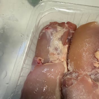 Getir Büyük’te Bozuk Tavuk Ürünü Ve Sürekli Gıda Güvenliği Sorunu