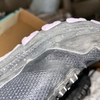 Skechers Ayakkabısında Üç Ayda Üst File Yırtıkları ve Garanti Reddi