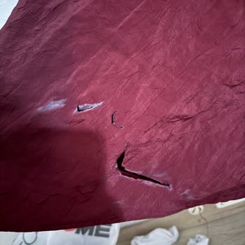 Siemens Çamaşır Makinesinde Kıyafet Yırtılması Ve Değişim İsteği