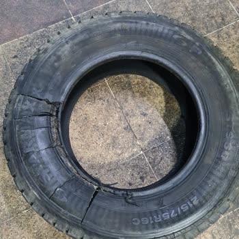 Beş Eşit Parçaya Ayrılan Starmaxx Kışlık Lastiğin Garanti Şikayeti