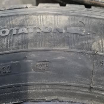 Beş Eşit Parçaya Ayrılan Starmaxx Kışlık Lastiğin Garanti Şikayeti