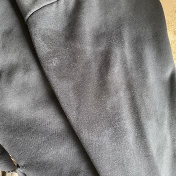 Getir'den Aldığım Ariel Pods Kıyafetime Kalıcı Leke Bıraktı