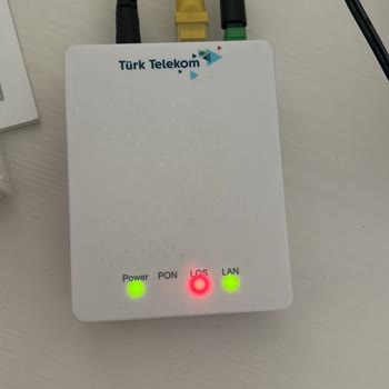 Tüm Mahalleyi Etkileyen Kesintili İnternet Ve Hatalı Arıza Kapatma