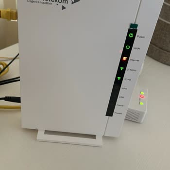 Tüm Mahalleyi Etkileyen Kesintili İnternet Ve Hatalı Arıza Kapatma