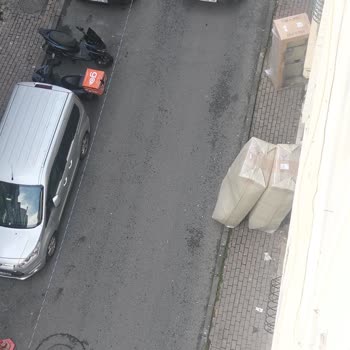 Dar Merdiven Nedeniyle Teslim Edilemeyen Koltuk Takımı Ve Saygısız Müşteri Temsilcisi