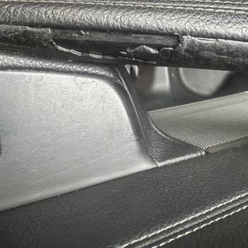 BMW 520i Kapı Kolu Erime Sorunu Ücretsiz Değişim Talebi