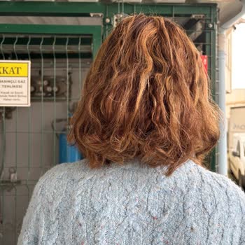 İpek Altınışık Bayan Kuaförü Yapılan İşlem, Gösterdiğim Modelle Uzaktan Yakından Alakalı Olmadı