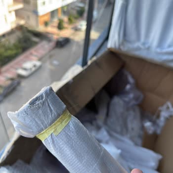 Kirli Ambalaj Ve Defolu Bahçe Takımı, Koçtaş'tan Acil Çözüm Talebi