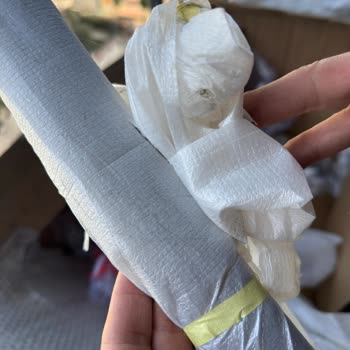 Kirli Ambalaj Ve Defolu Bahçe Takımı, Koçtaş'tan Acil Çözüm Talebi