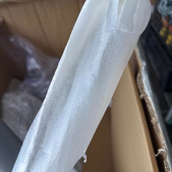 Kirli Ambalaj Ve Defolu Bahçe Takımı, Koçtaş'tan Acil Çözüm Talebi