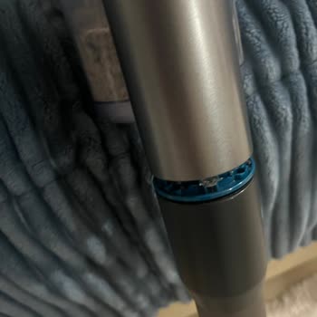 Philips 8000 Serisi Aqua Süpürge Gövde Gevşemesi Kullanıcı Hatası İddiası Ve Ücretsiz Değişim Talebi