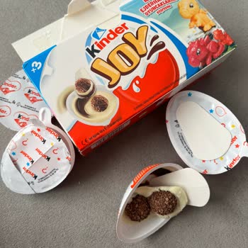Adana Migros’ta Çikolatasında Beyaz Lekeler Olan Kinder Sürpriz Yumurtası