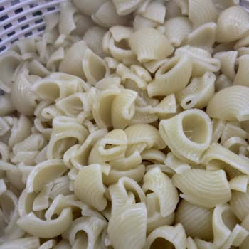 Makarna Paketi Hızla Dağılıyor Üretim Kalitesi Sorgulanıyor