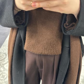 Mathilda Store'da Yün Kazakta Hızlı Tüylenme Ve İade Reddi