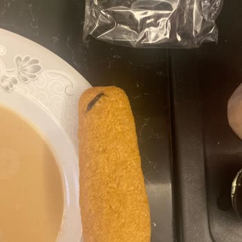 A101'den Satın Aldığım Kedi Dili İçinde Böcek! Hijyen Ve İade Talebi