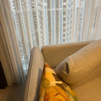 Divanev Mağazasında Yanıltıcı Ürün Teslimi ve Parfümlü Teşhir Sofanın Satışı