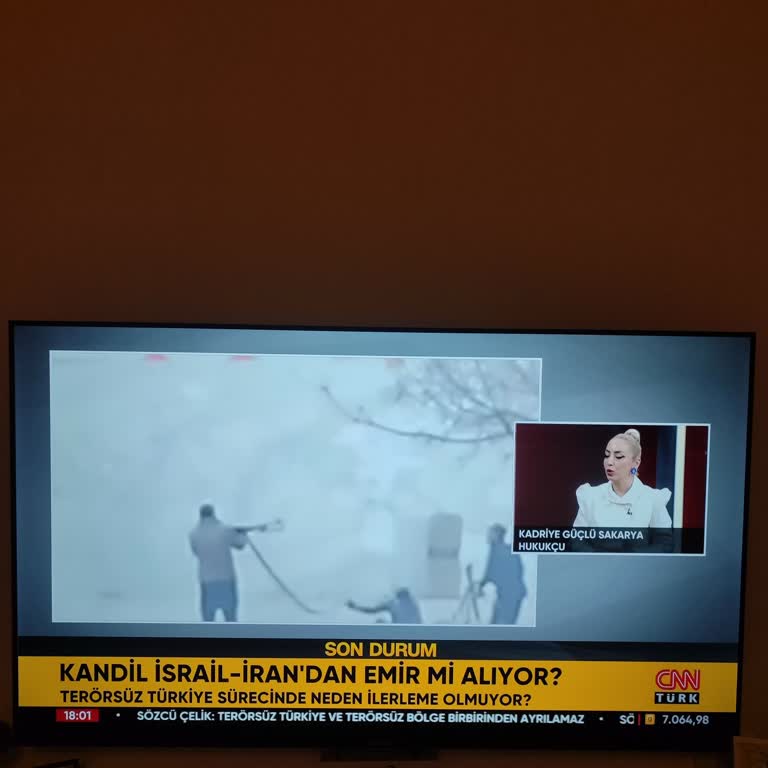 A101 Bafra Şubesinden Aldığım Televizyonda Sürekli Donma Ve Ses Kendiliğinden Açılıyor