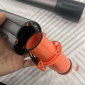 Philips 8000 Dikey Süpürge 4 Ayda Kırıldı, Garanti Kapsamında Değişim Talebi