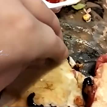 Sbarro Pişmemiş Pizza Geldi