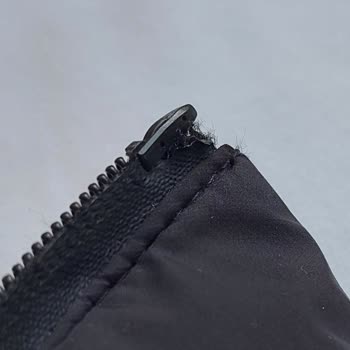 Avva Montumun Fermuarı Bozuldu, 1 Yıllık Garanti Hakkım Reddedildi