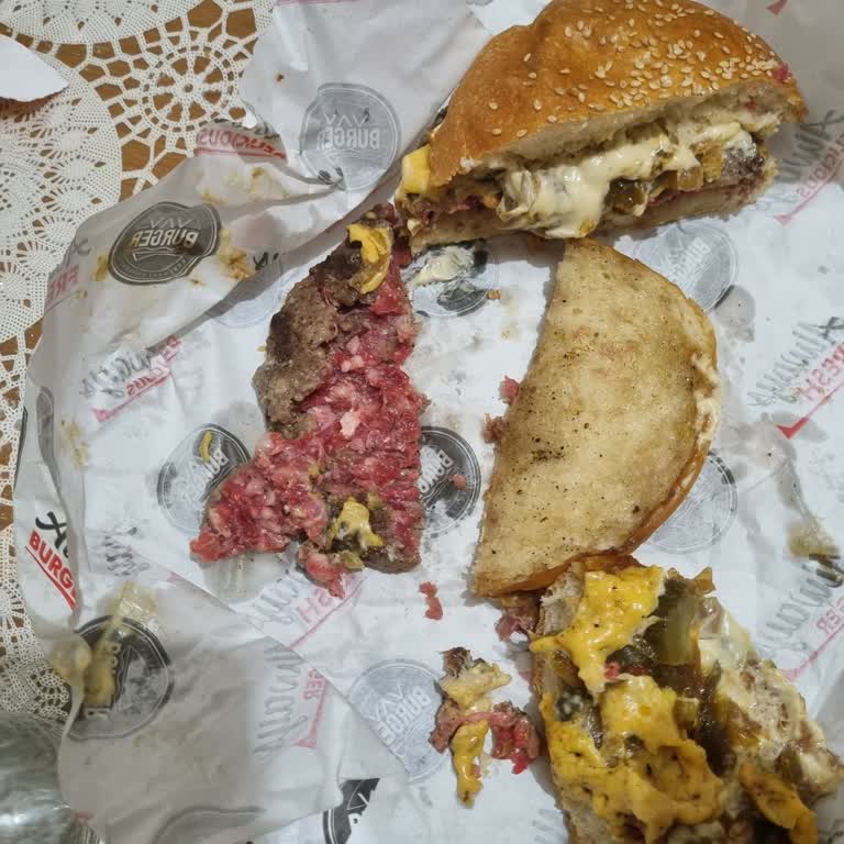 Çiğ Burger Teslimatı Ve Yüzde 75 İade Sonrası Cevapsız Restoran